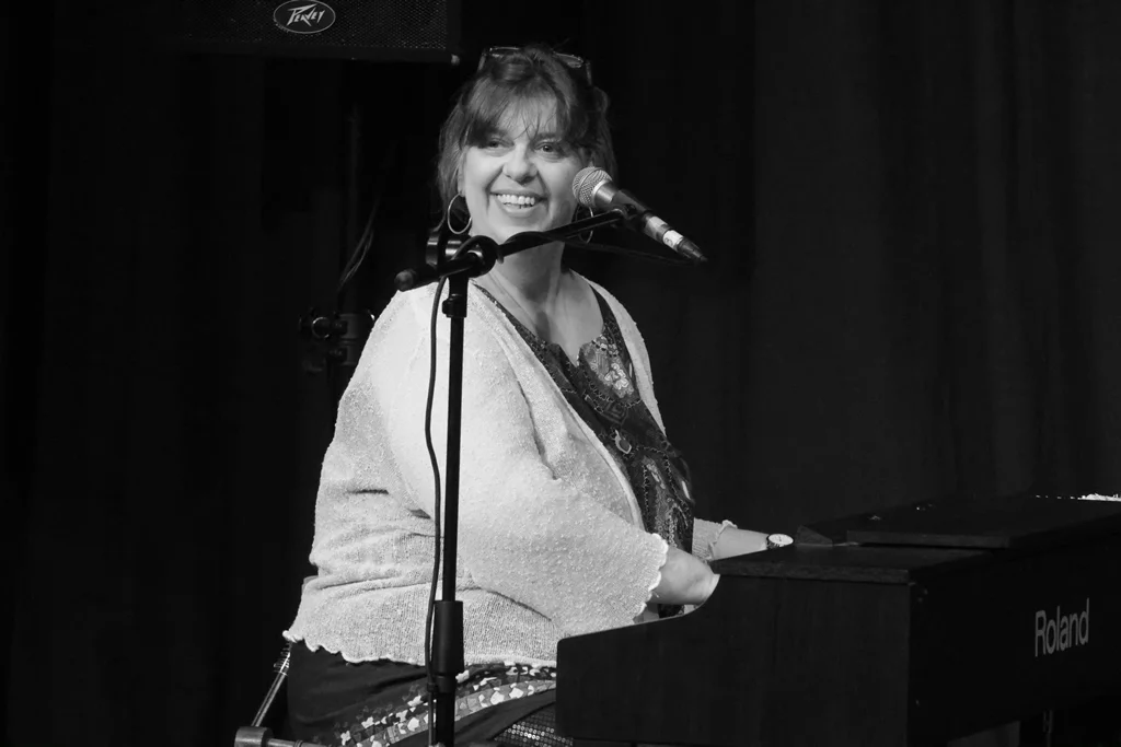 Liane Carroll